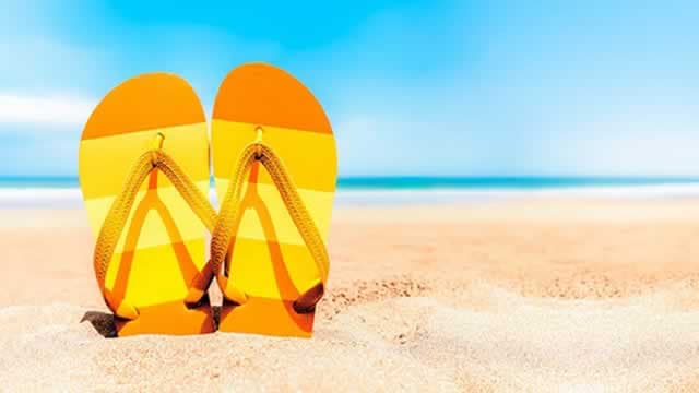 Down 25.4% in 4 Weeks, Here's Why You Should You Buy the Dip in Expedia (EXPE)