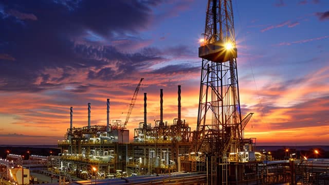 In Trump's market, oil and gas stocks have not been the big energy winners