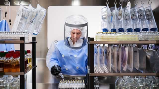 Does NVO Face Rising Competitive Pressure on LLY's Foundayo Approval?