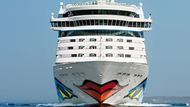 1 Reason to Buy Carnival Stock (CCL) in October