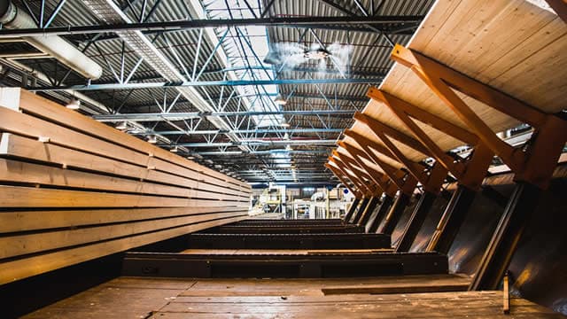 Weyerhaeuser (WY) Reports Q4 Loss, Misses Revenue Estimates