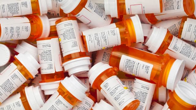 IRWD vs. PBYI: Which Small-Cap Biotech Stock Is the Better Pick?