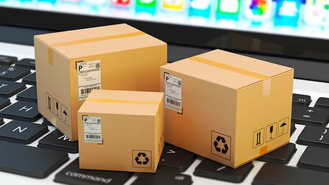 Tractor Supply Retrenches; Strong Earnings Power Stocks to New Highs