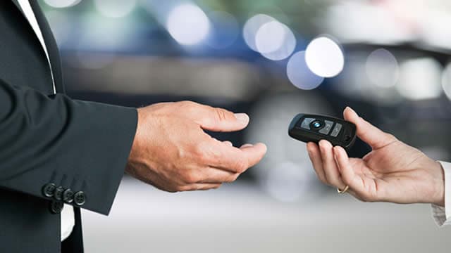 Compared to Estimates, WillScot (WSC) Q4 Earnings: A Look at Key Metrics