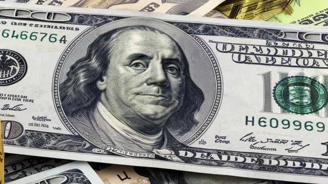 The 3.4% Income Play That Beats the Dogs of the Dow Strategy