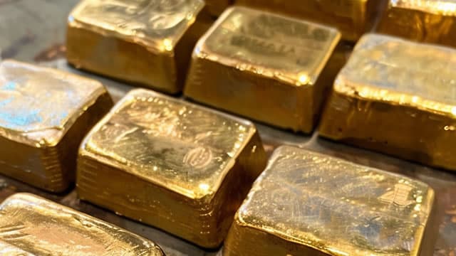 Gold off session lows after ISM Services PMI rises to 54.5 in May