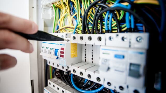 Frontdoor (FTDR) Q3 Earnings: Taking a Look at Key Metrics Versus Estimates