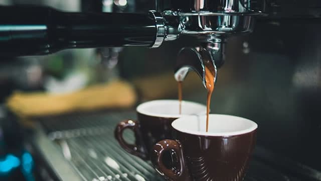 Dutch Bros' 7,000-Unit Growth Path: Is the Model Positioned to Scale?