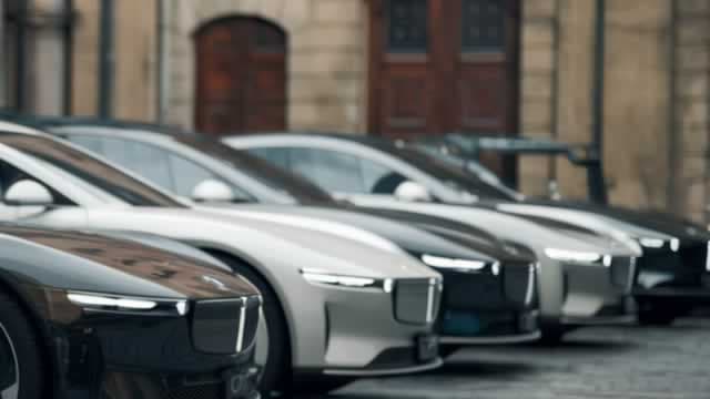 Chinese Automakers' Sales Largely Fail to Gallop Into New Year