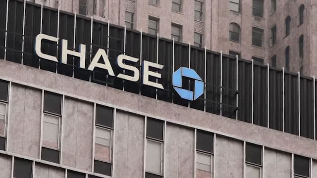 JPMorgan Chase: The Place To Be When Storm Clouds Gather
