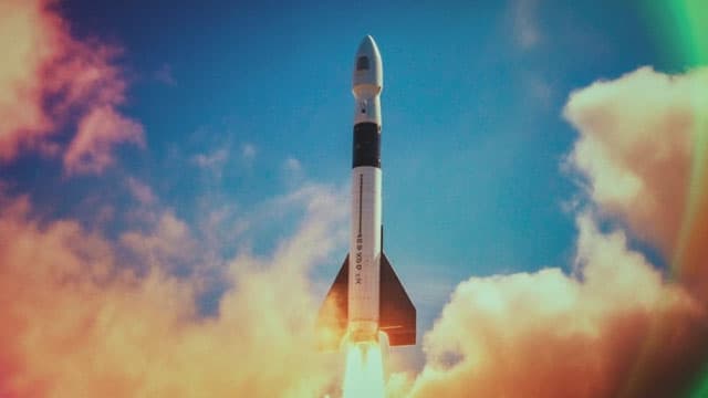 SpaceX Supplier Sinks On Earnings; Aerospace Parts Vendor Soars