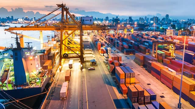 Star Bulk Carriers (SBLK) Earnings Expected to Grow: Should You Buy?