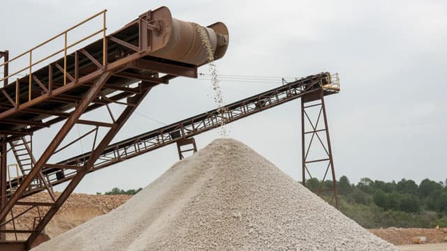 What Makes SunCoke Energy (SXC) a Strong Momentum Stock: Buy Now?