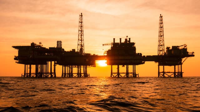 Valaris Limited (VAL) May Report Negative Earnings: Know the Trend Ahead of Next Week's Release