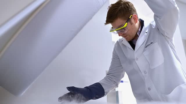 Investors Heavily Search AbbVie Inc. (ABBV): Here is What You Need to Know