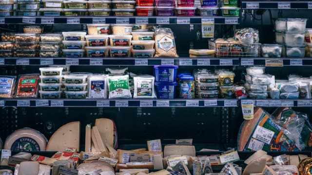 Grocery Outlet (GO) Reports Q4 Earnings: What Key Metrics Have to Say