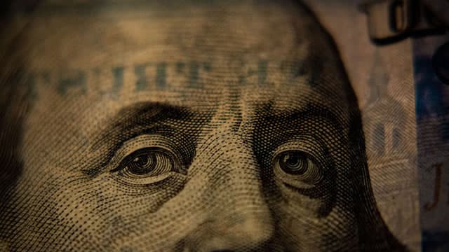 Wall Street's Most Accurate Analysts Weigh In On 3 Tech And Telecom Stocks With Over 4% Dividend Yields