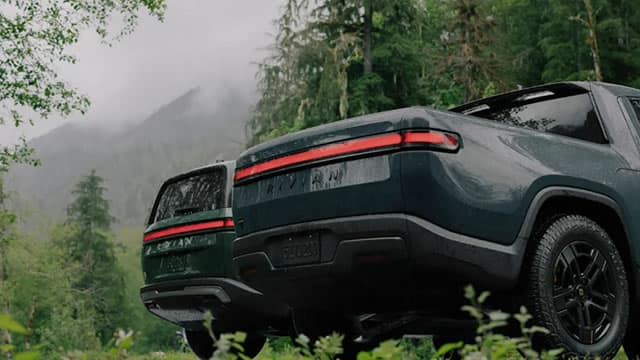 Rivian Q3 Highlights: Stock Gains on Double Beat, Updated Vehicle Delivery Guidance