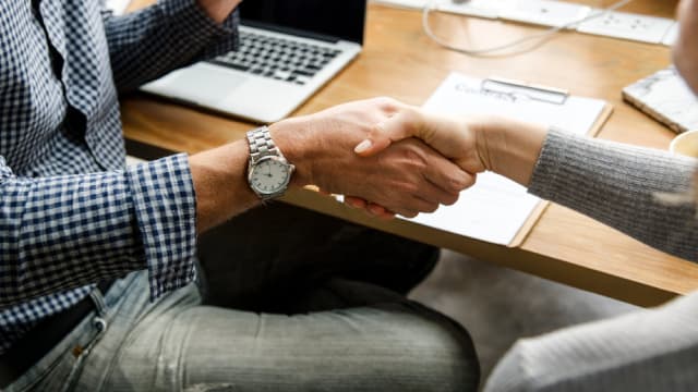 This Innovative ETF Lets You Follow Republican Politicians' Trades | KRUZ ETF