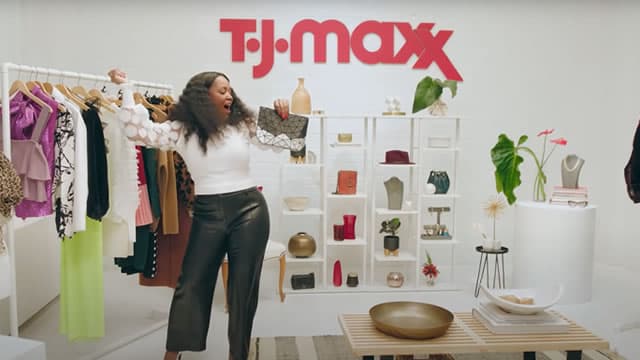 TJX (TJX) Stock Dips While Market Gains: Key Facts