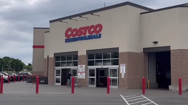 Are Costco's June Sales Enough to Defend Its Rich Valuation?