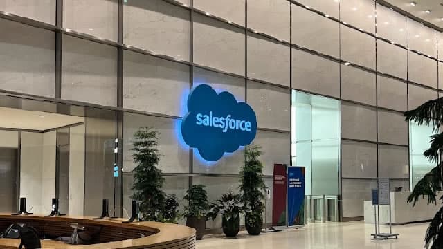 Will Salesforce Buyback Calm Worries As Investors Await Growth Reacceleration?