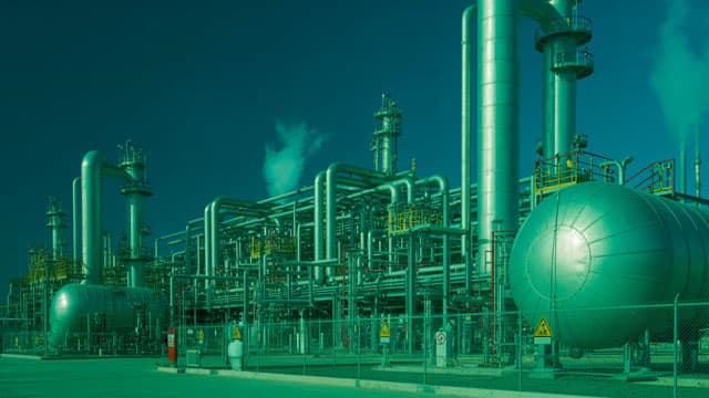 Cheniere Energy Up 17% YTD: Time to Buy, Hold or Take Profits?