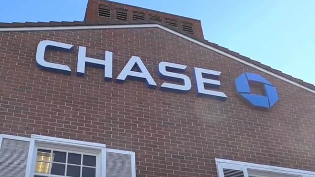 Giants' Kayvon Thibodeaux shares NIL money advice through new JPMorgan partnership