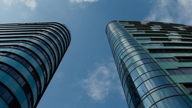 CRM Q1 Earnings Top Estimates, Revenues Rise Y/Y on ARR Milestone