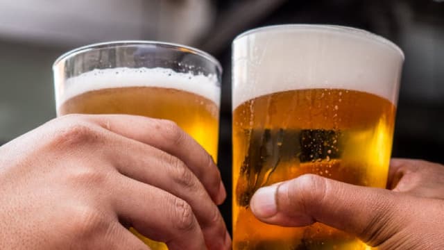 ABEV or DEO: Which Is the Better Value Stock Right Now?