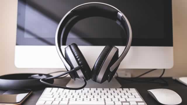 Microvast Soars 223% in a Year: How Should Investors Play the Stock?