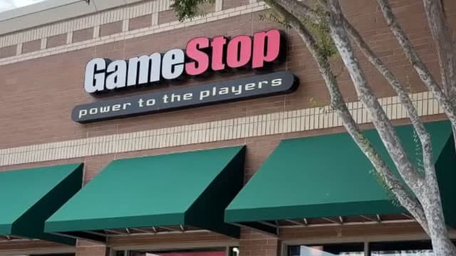 If Meme Stock Shoots For The Moon GameStop Boss Will Bank $35 Billion