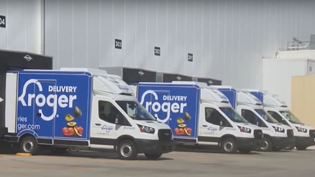 Kroger (KR) Stock Drops Despite Market Gains: Important Facts to Note