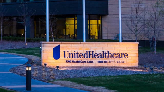 Falling Stock Price, Rising Dividend: UnitedHealth Fits the Dogs of the Dow Profile