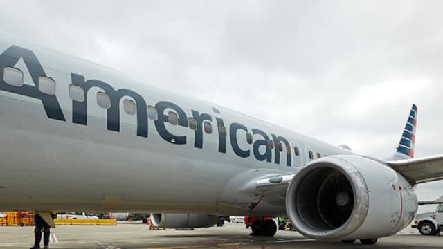 All You Need to Know About American Airlines (AAL) Rating Upgrade to Buy