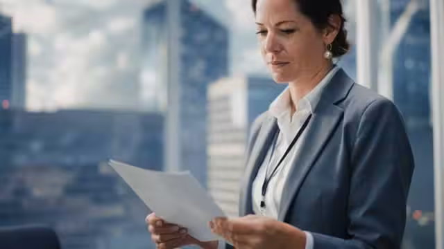 UNIVERSAL INSURANCE HOLDINGS INC (UVE) Hits Fresh High: Is There Still Room to Run?