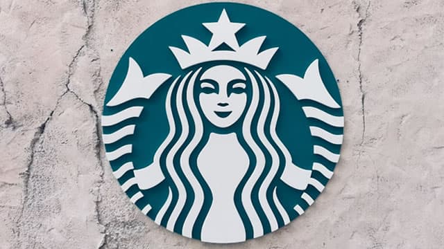 Starbucks Needs You to Buy an Afternoon Refresher