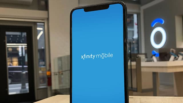 Comcast (CMCSA) Outpaces Stock Market Gains: What You Should Know