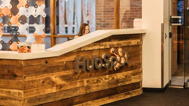 HubSpot Stock Fell 11.3% in a Week. Is the Weakness an Opportunity?