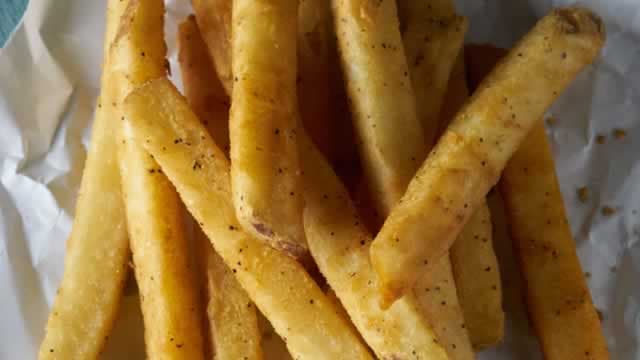 Be Wary of This S&P 500 Stock After Lamb Weston's Surprise Index Drop