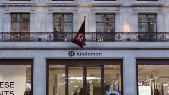 Lululemon Gets a Holiday Boost. It Sees Fourth-Quarter Profit at High End of Guidance.