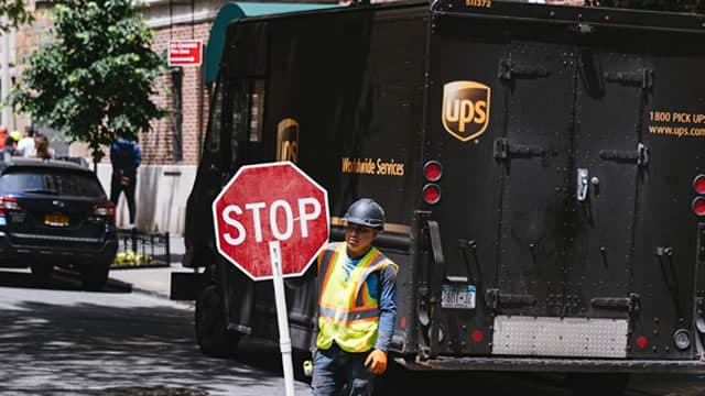Should You Buy United Parcel Service (UPS) Stock While It's Below $193?