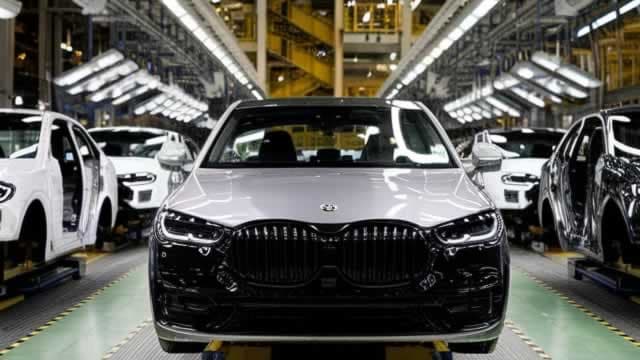Why Gentex (GNTX) is a Top Momentum Stock for the Long-Term