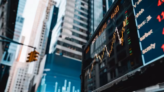 5 Dividend Stocks Wall Street Hates Paying Up To 12.9%