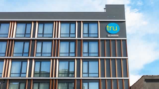 Hilton Hotels removing Minneapolis franchise location after denying DHS booking again