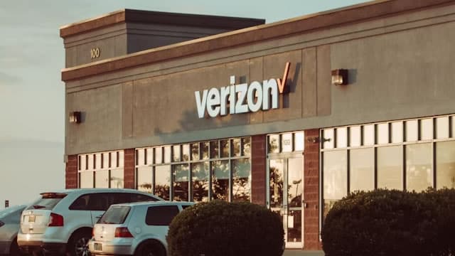 Here's Why Verizon Communications (VZ) is a Strong Value Stock