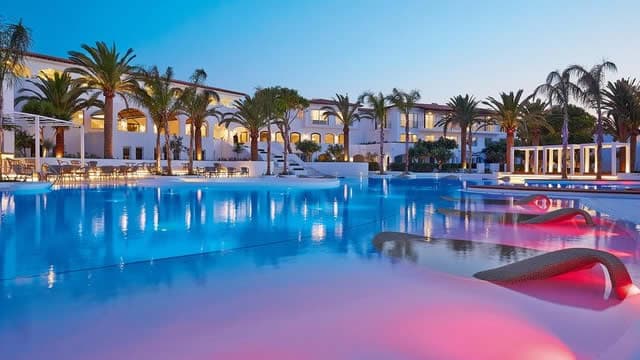 Brightlight Capital Cuts Hilton Grand Vacations Stake to $13.6 Million