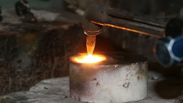 Silver price falling as Trump will not impose critical minerals tariffs