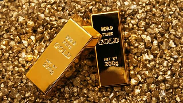 Gold & Silver Slip as Dollar Strengthens: 4 Stocks to Own