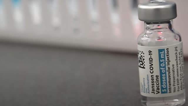 Should You Buy, Sell or Hold J&J Stock Ahead of Q4 Results?